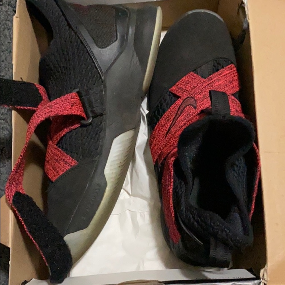 Lebron Soldier - Picture 2 of 4